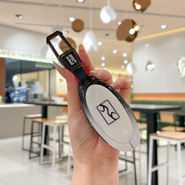 Zinc Alloy Car Key Case Cover For BYD YangWang U8 U9 Remote Protection Cover Bag Shell Keychain Ring Holder Accessories