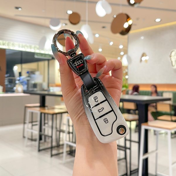 Zinc Alloy Car Key Case Cover For Audi A4 B9 A5 A6 8S 8W Q5 Q7 4M S4 S5 S7 TT TTS TFSI RS A7 A8 Q8 S6 RS6 RS7 E-tron C8 D5 A1 A3 C5 C6 Protector Shell Fob Accessories